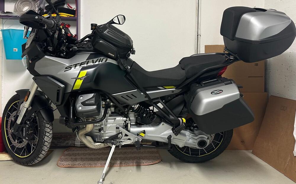 Moto Guzzi Stelvio PFF (2024 - 26) (4)