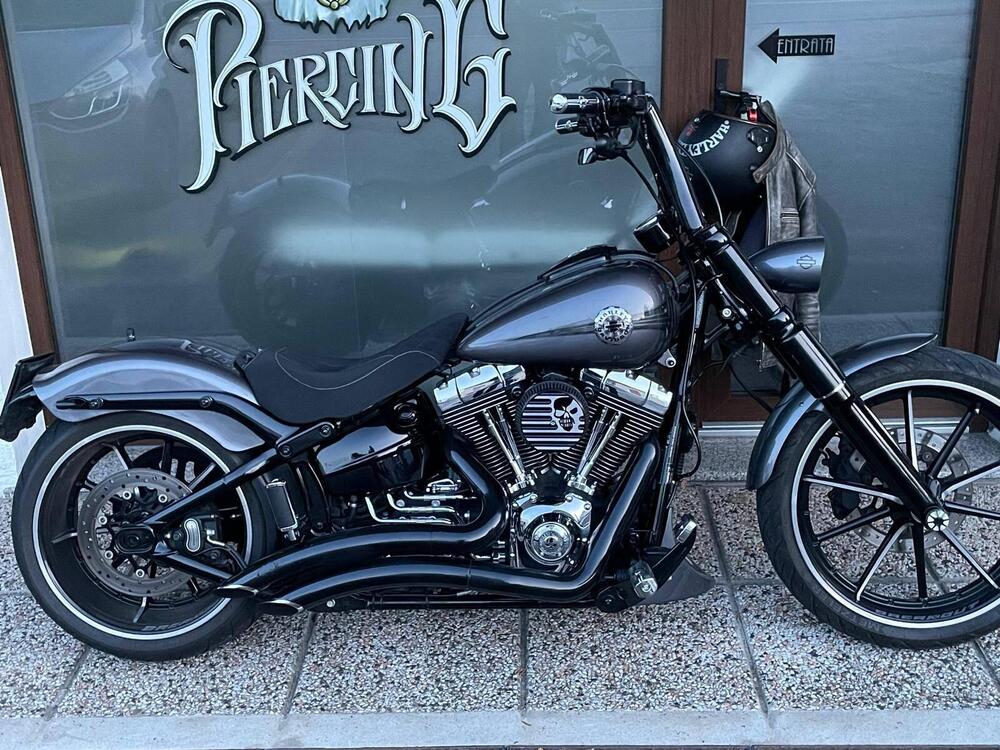 Harley-Davidson 1690 Breakout (2013 - 17) - FXSB
