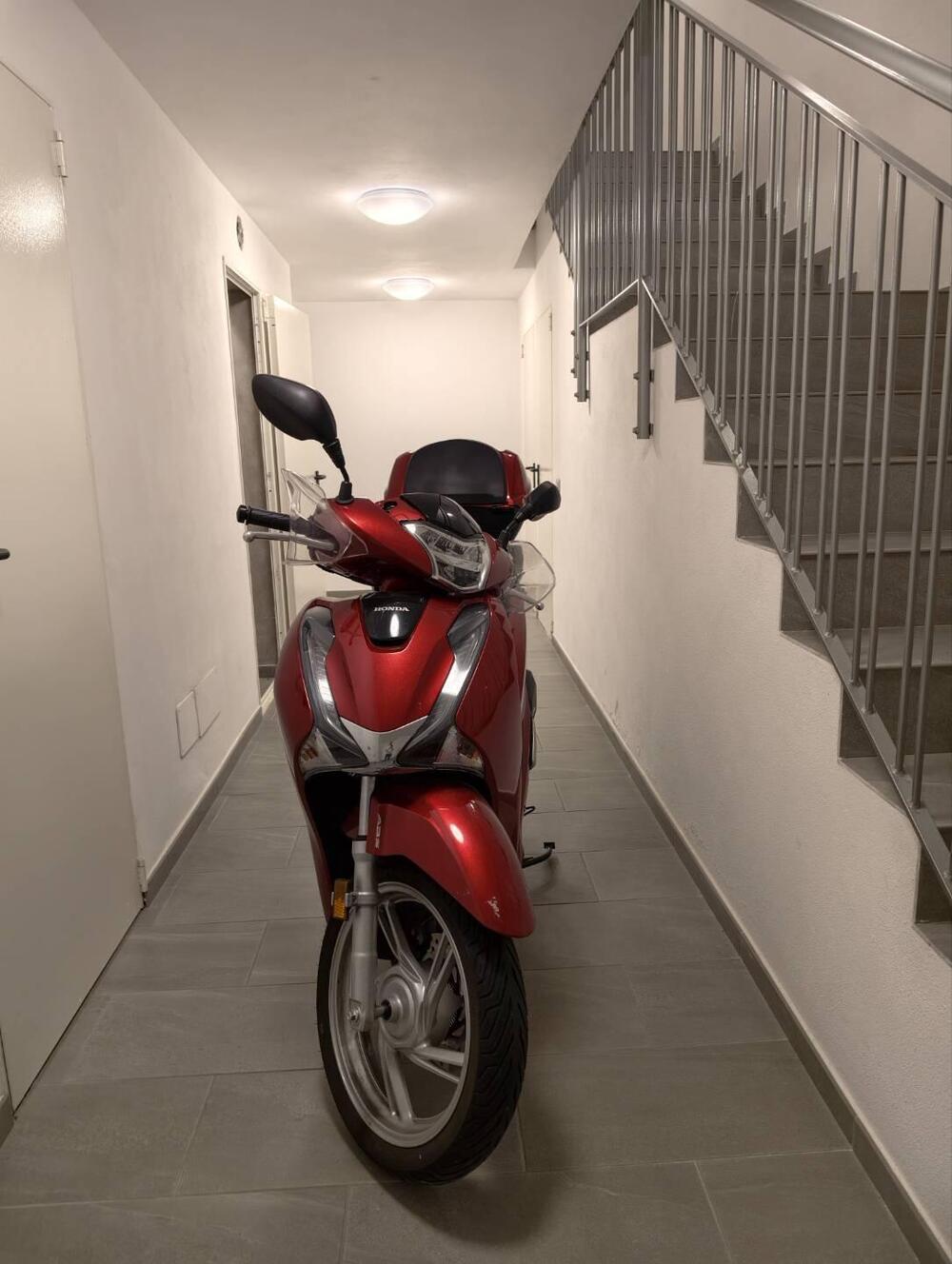 Honda SH 125i (2017 - 19) (2)