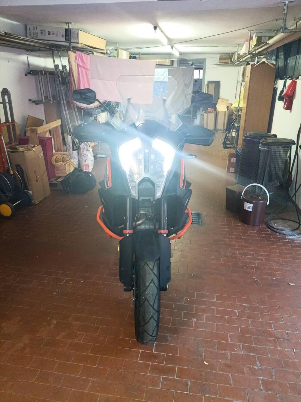 KTM 1290 Super Adventure S (2021) (2)