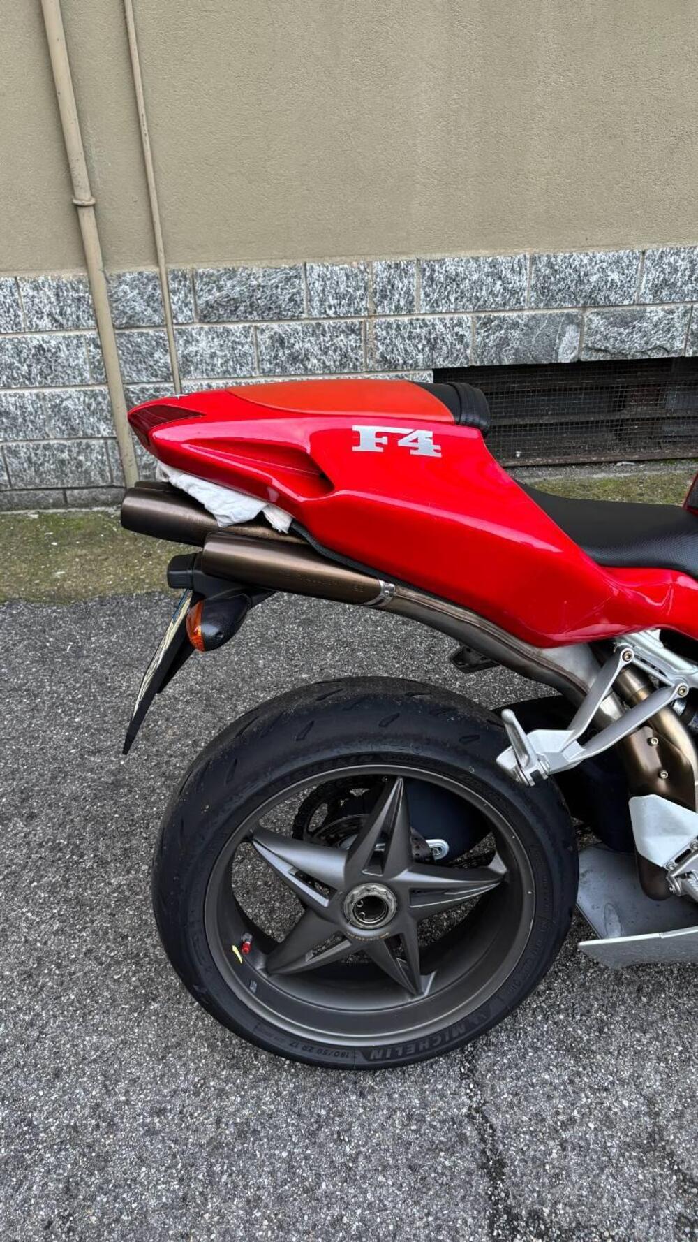 MV Agusta F4 750 S 1+1 (2000 - 02) (7)
