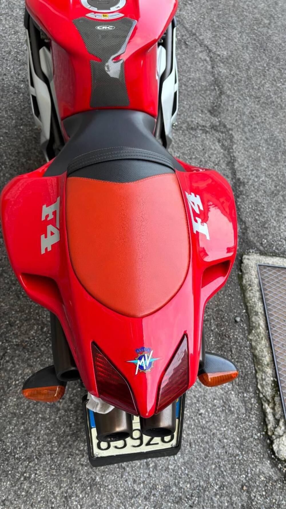 MV Agusta F4 750 S 1+1 (2000 - 02) (15)