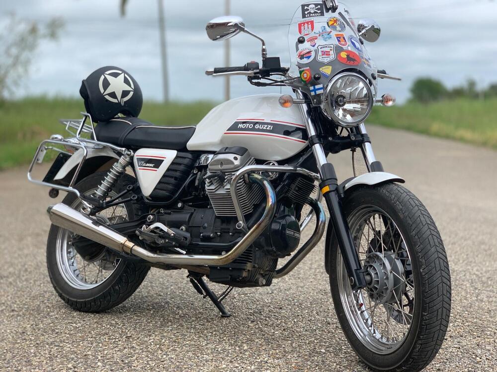 Moto Guzzi V7 Classic (2008 - 12) (2)