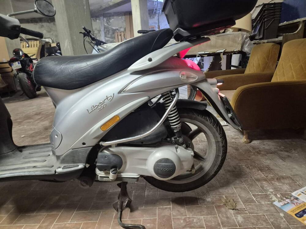 Piaggio Liberty 200 4T  (6)