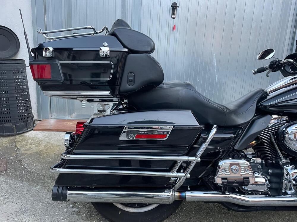 Harley-Davidson 1584 Electra Glide Ultra Classic (2007) - FLHTCU (3)