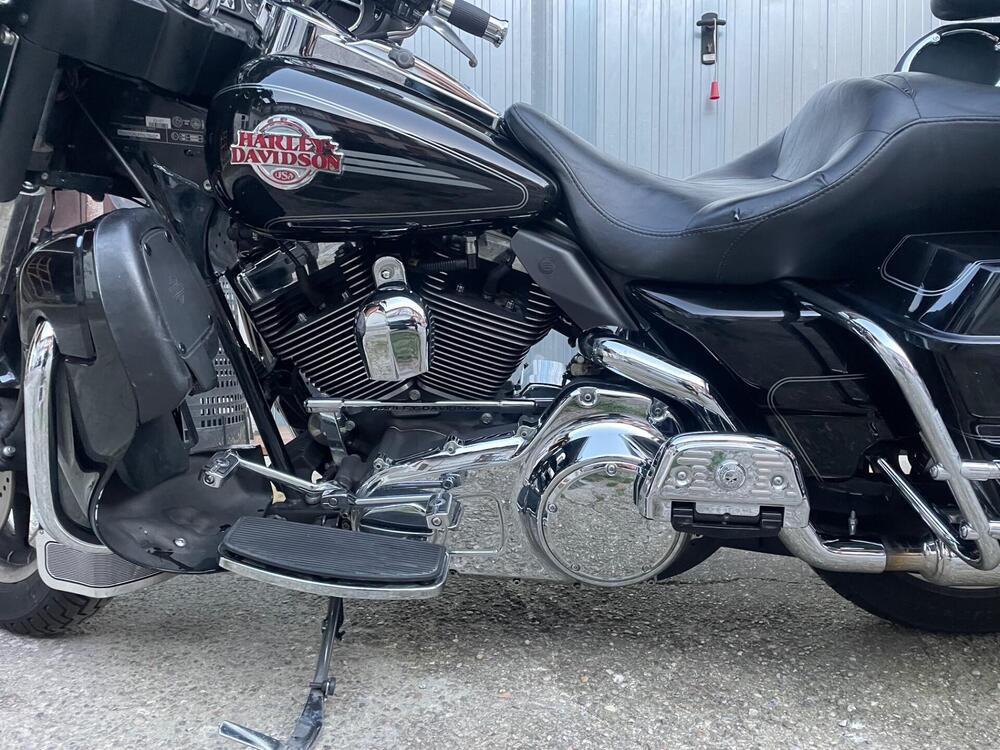 Harley-Davidson 1584 Electra Glide Ultra Classic (2007) - FLHTCU (8)