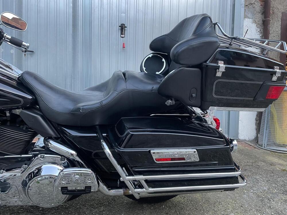 Harley-Davidson 1584 Electra Glide Ultra Classic (2007) - FLHTCU (10)