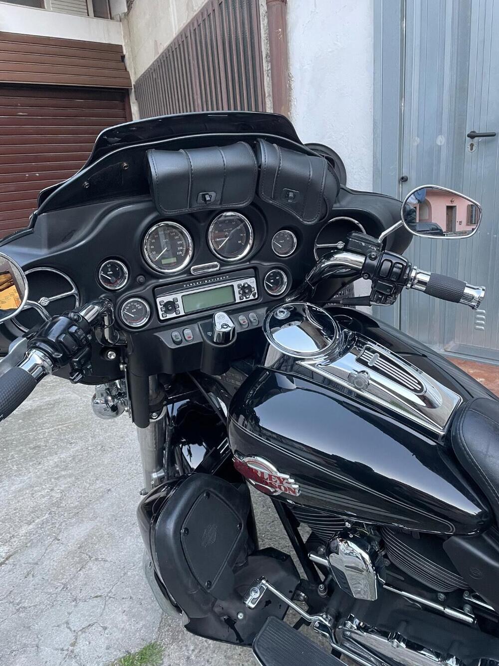 Harley-Davidson 1584 Electra Glide Ultra Classic (2007) - FLHTCU (12)