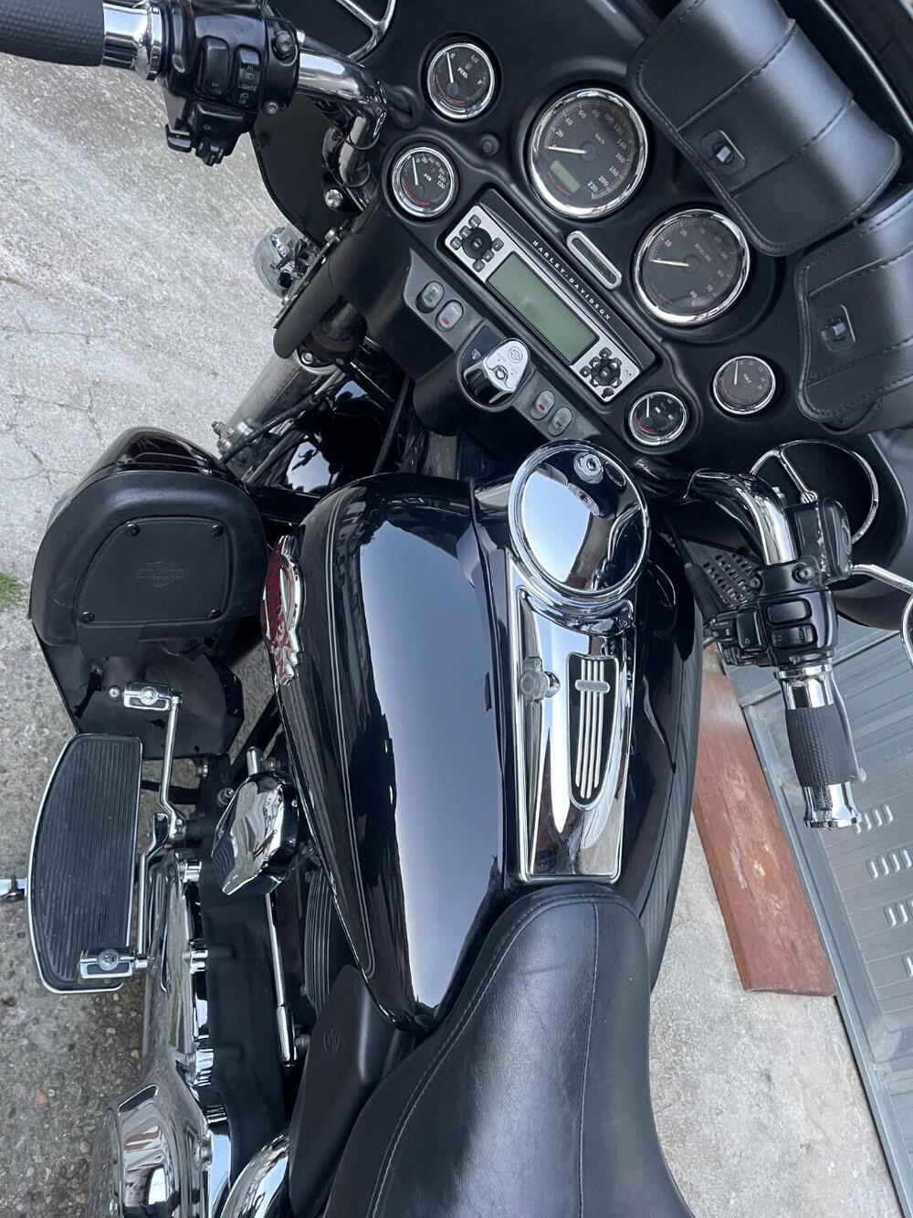 Harley-Davidson 1584 Electra Glide Ultra Classic (2007) - FLHTCU (13)