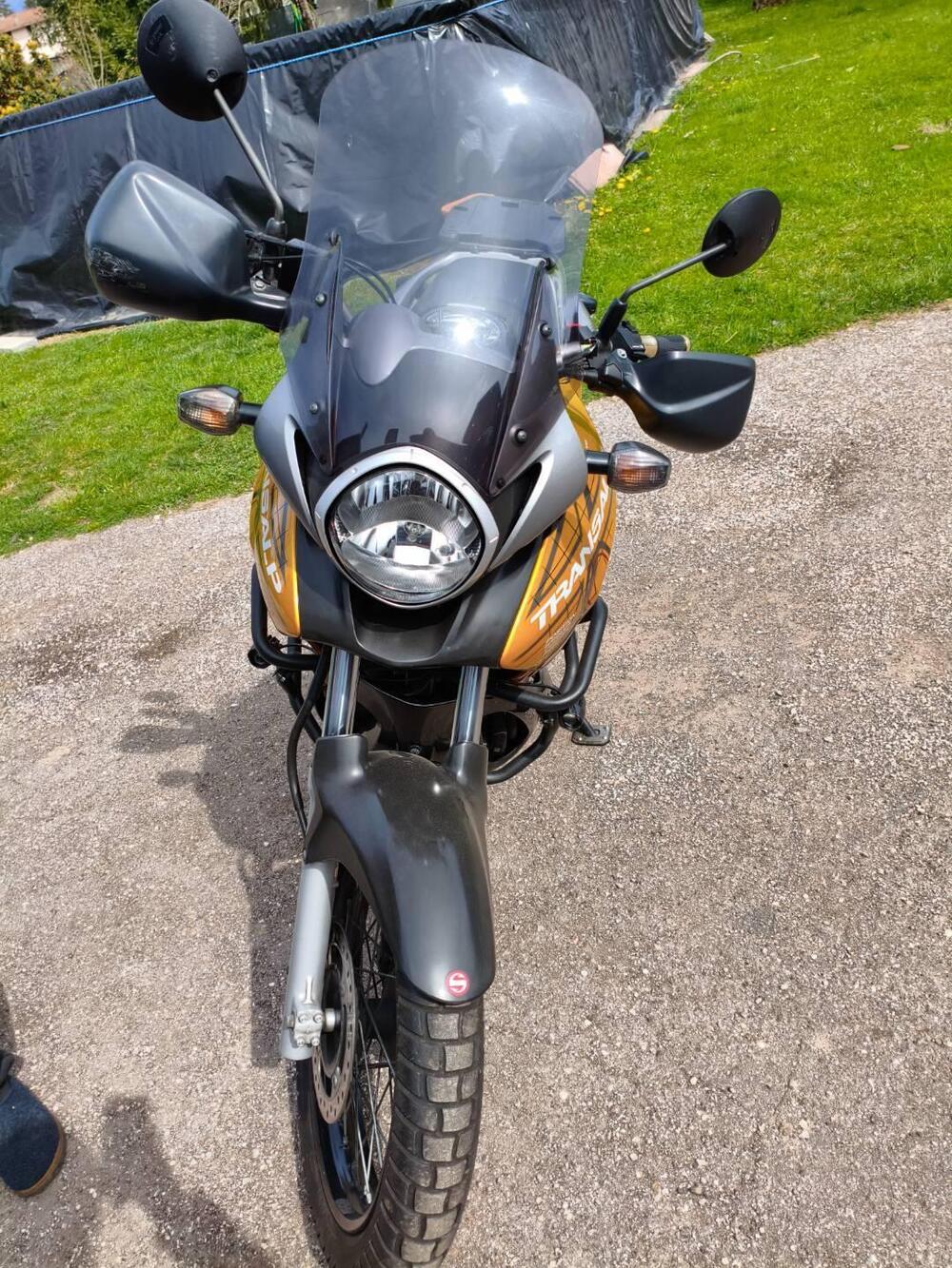 Honda Transalp XL 700 V (2007 - 2013) (2)