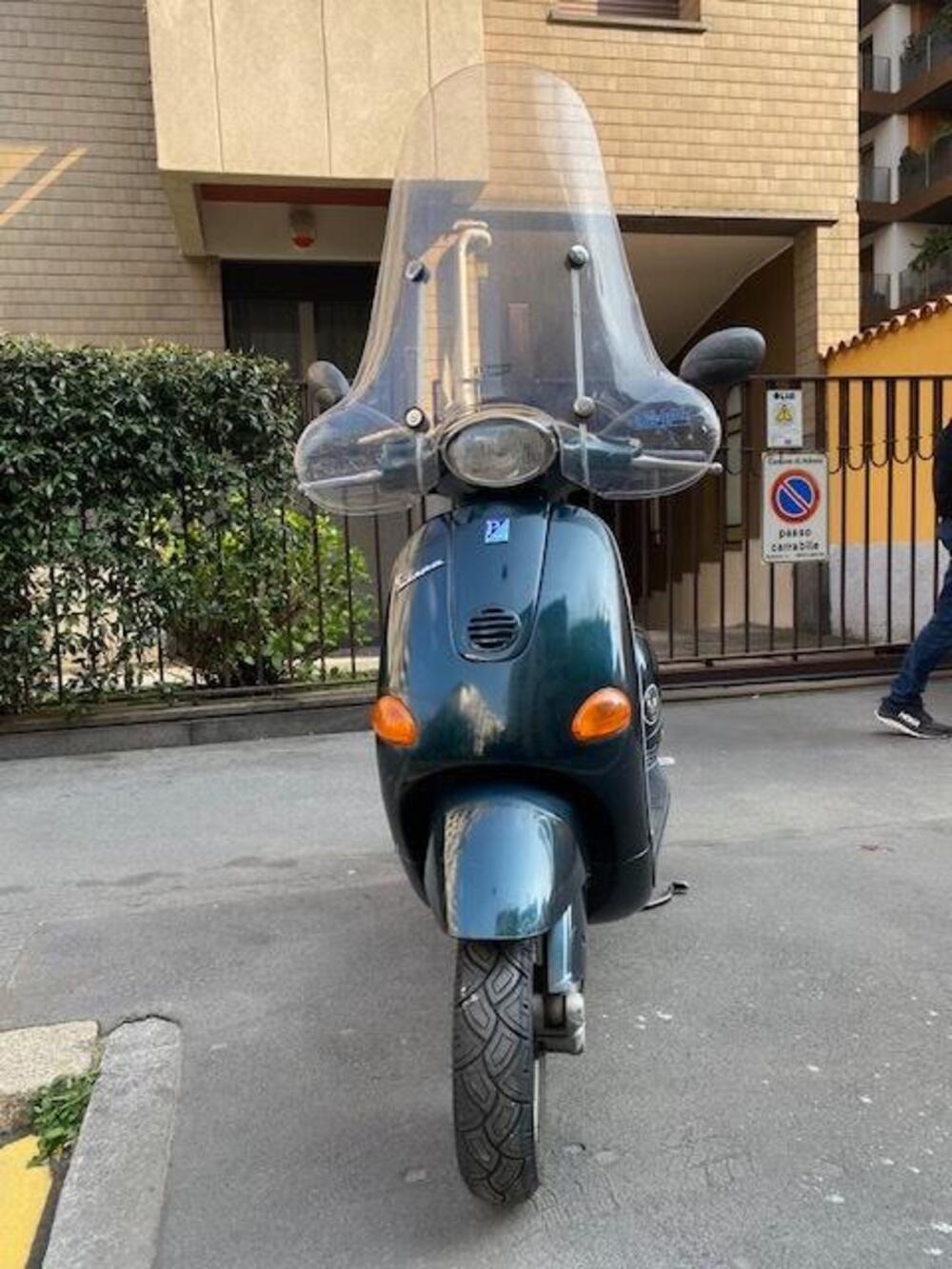 Vespa 50 ET4 (2002 - 06) (2)