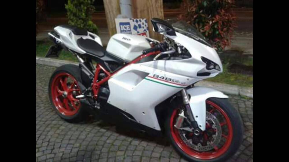 Ducati 848 EVO (2010 - 12)