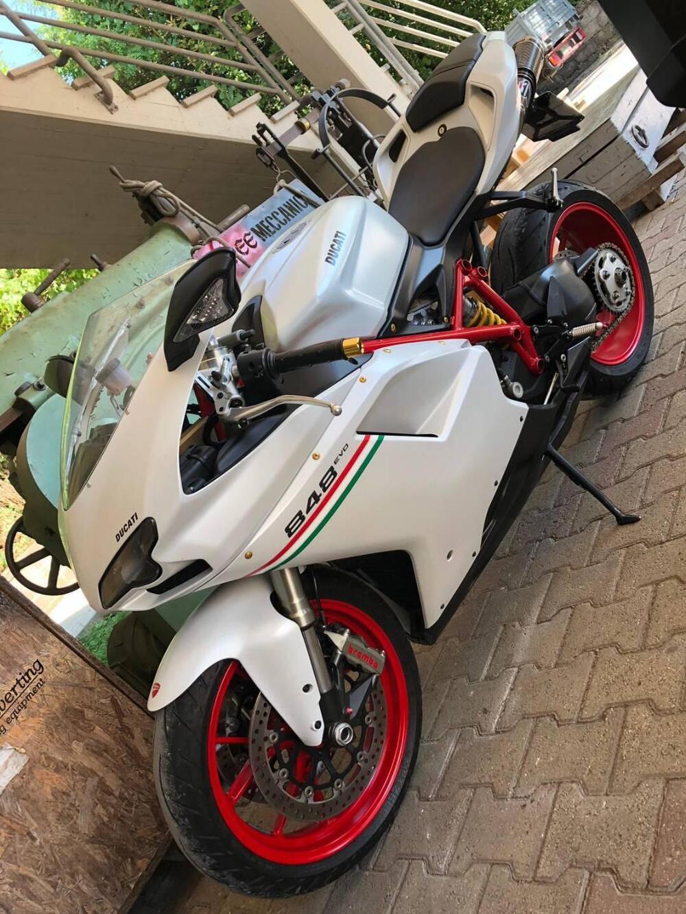 Ducati 848 EVO (2010 - 12) (2)