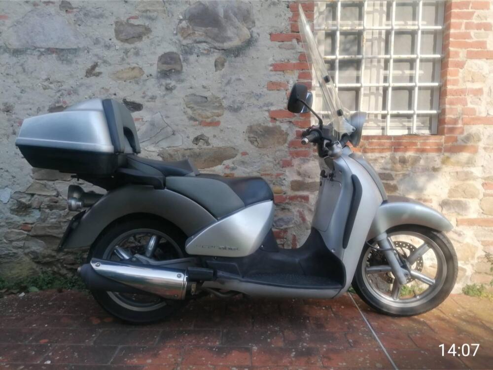 Aprilia Scarabeo 200 (2001 - 04)