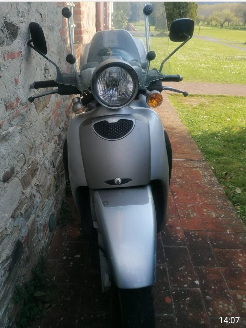 Aprilia Scarabeo 200 (2001 - 04) (6)