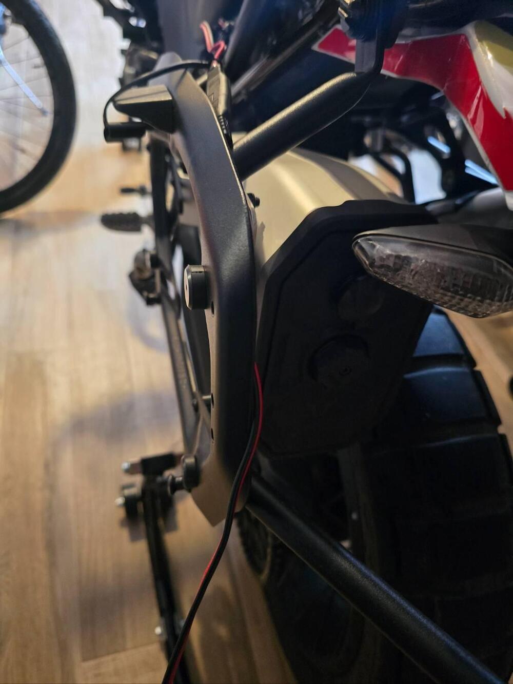 Ducati DesertX (2022 - 25) (4)