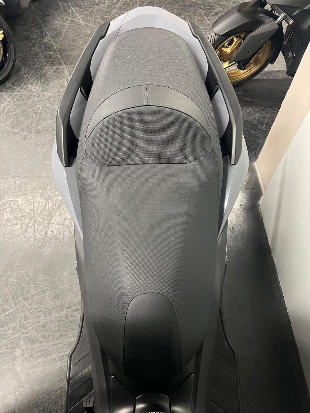 Yamaha Tricity 300 (2021 - 24) (7)