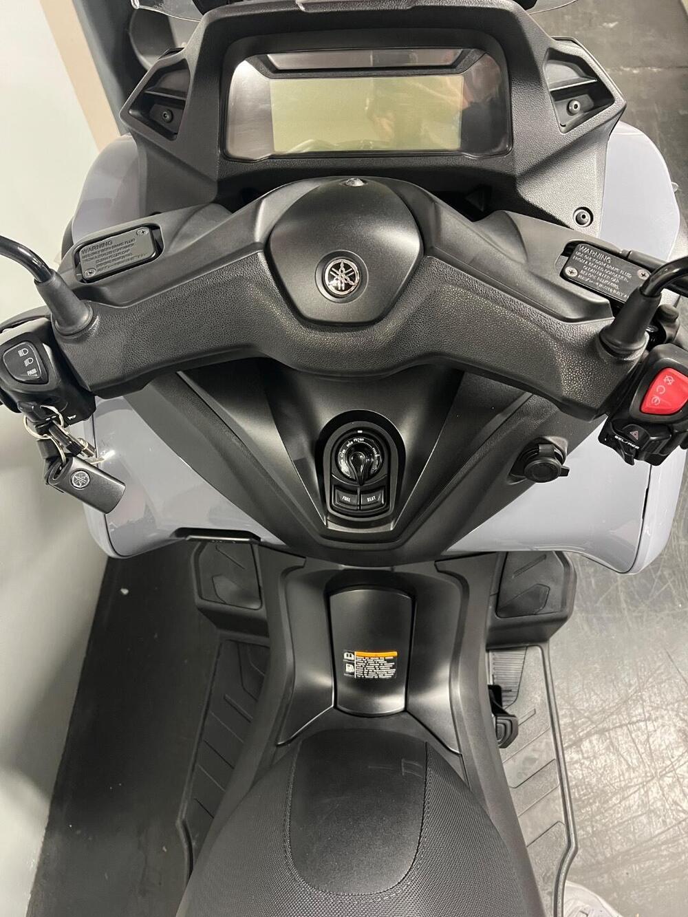 Yamaha Tricity 300 (2021 - 24) (8)