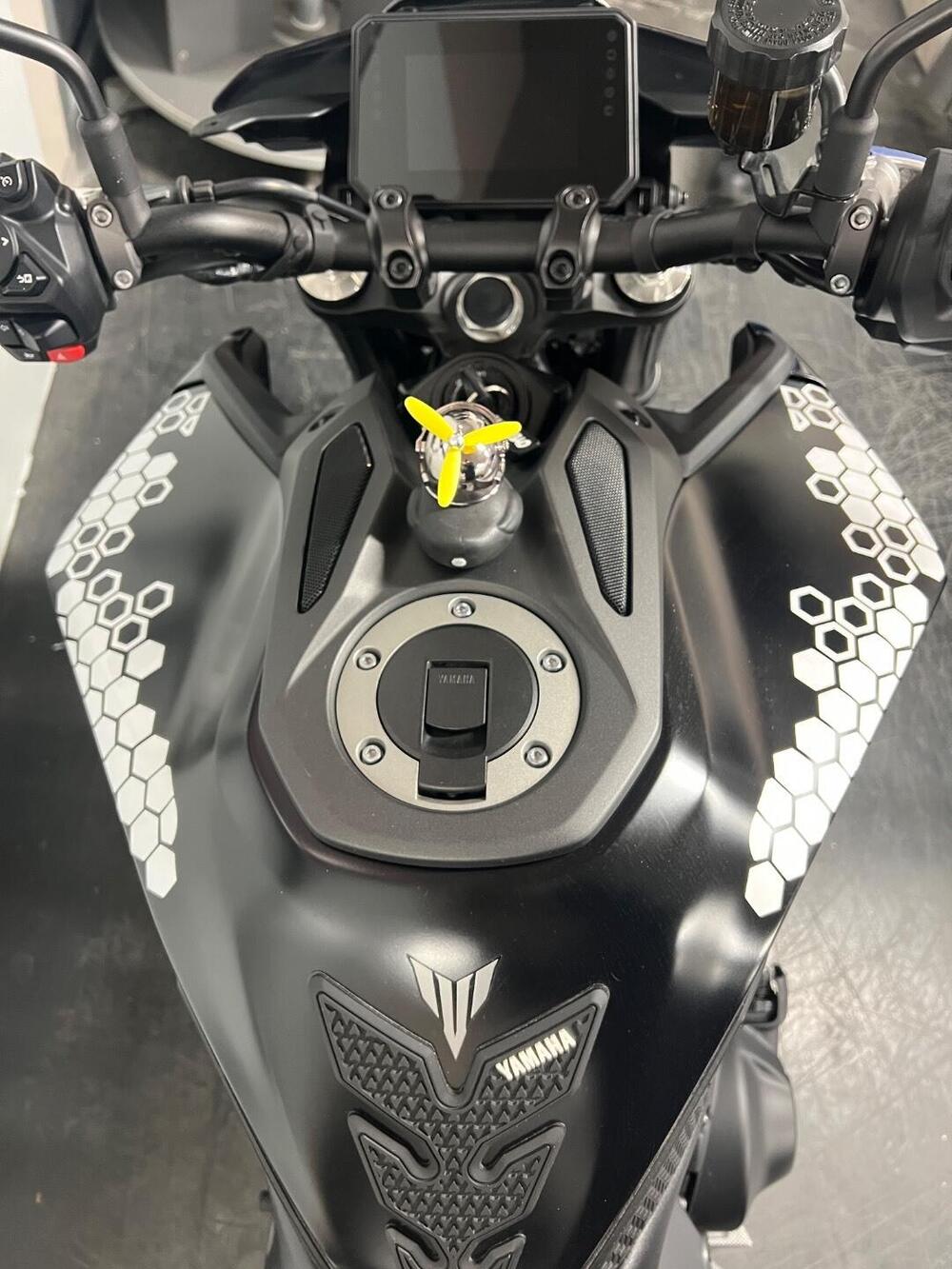 Yamaha MT-09 (2024 - 26) (9)