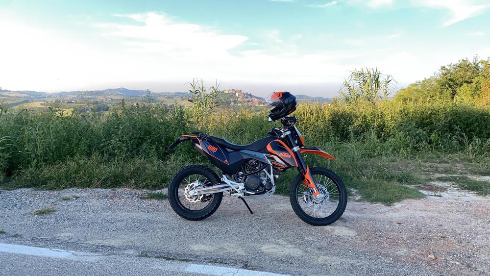 KTM 690 Enduro R (2009 - 11) (2)