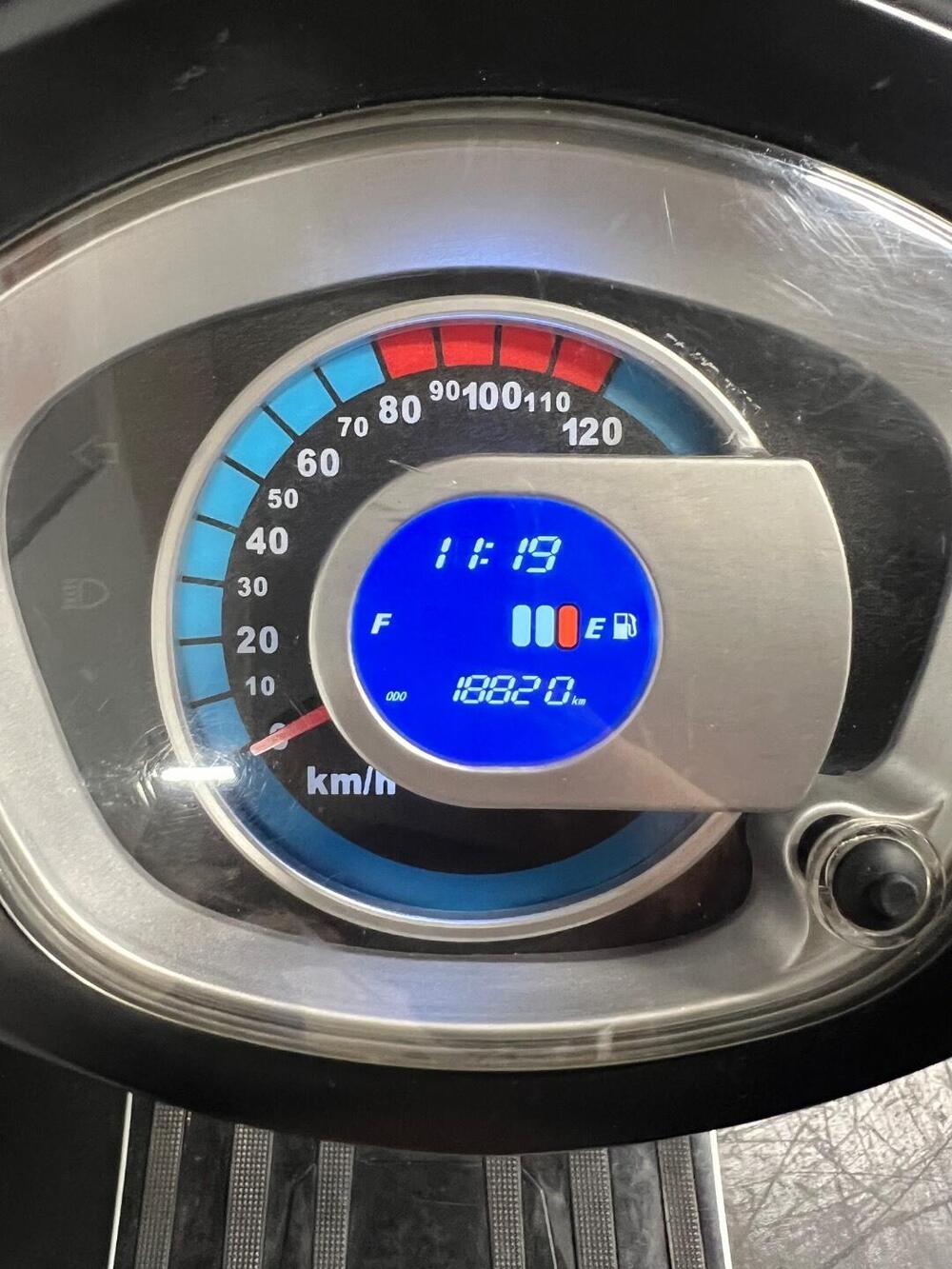 Keeway Motor Iskia 125 (2023 - 26) (9)