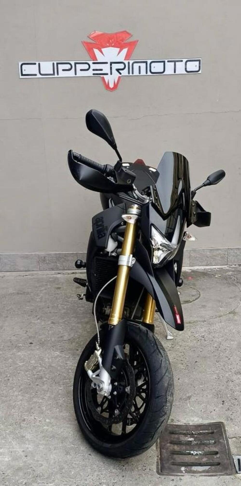 Aprilia Dorsoduro 750 (2009 - 14) (2)