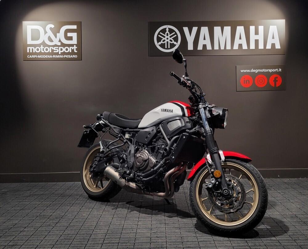 Yamaha XSR 700 ABS (2016 - 20) (4)