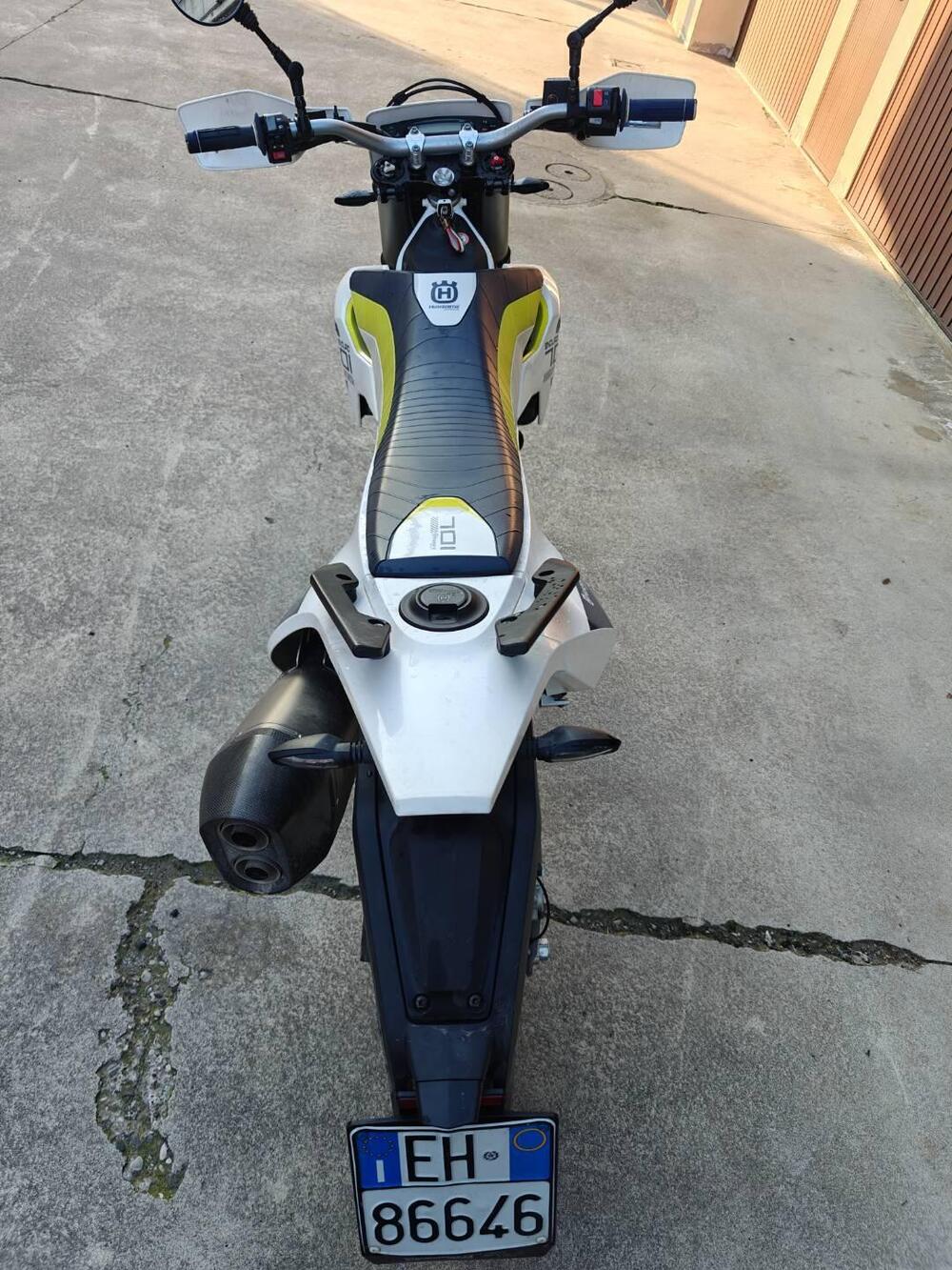 Husqvarna 701 Enduro (2017 - 19) (3)