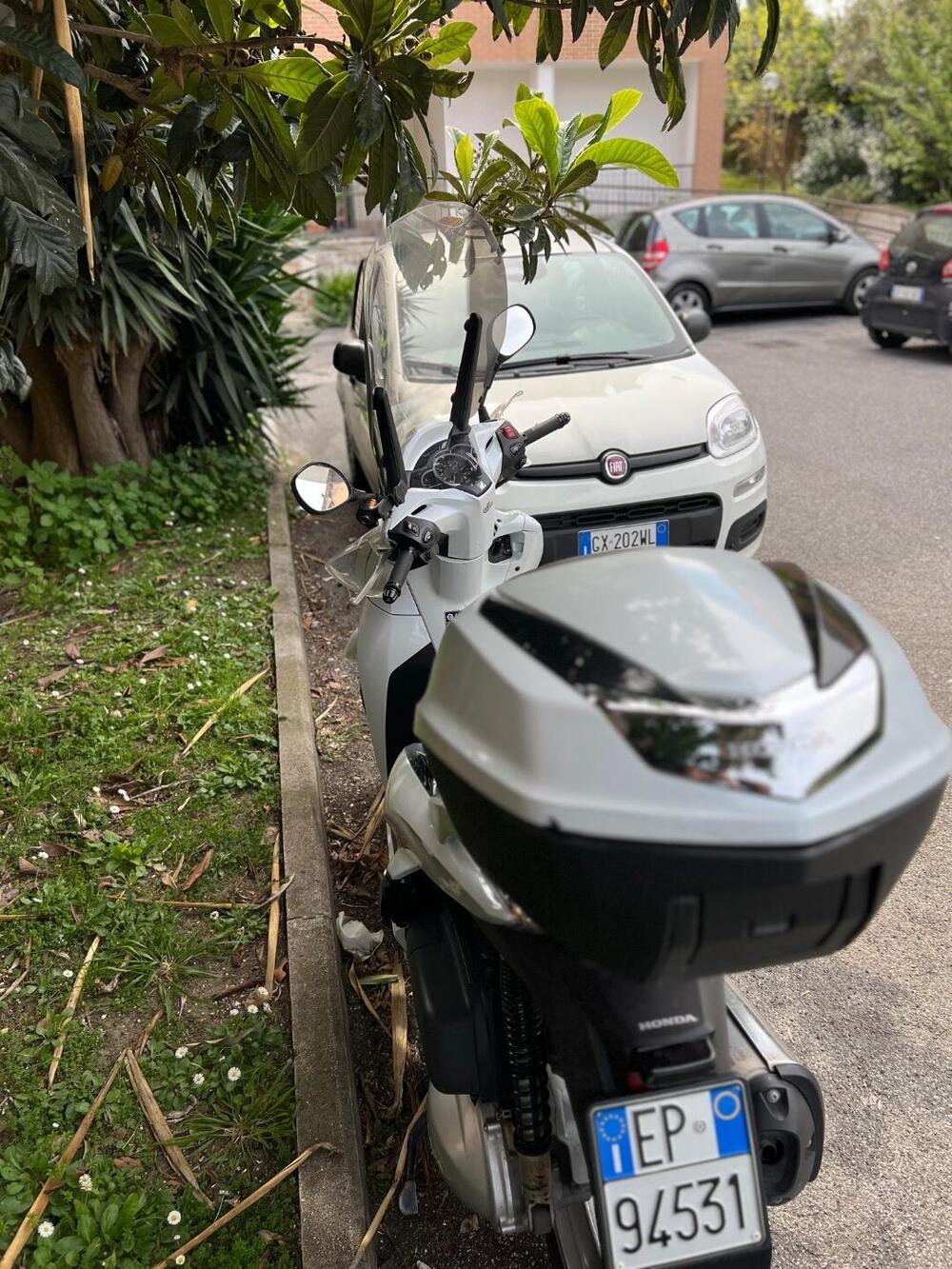 Honda SH 300 i Sport ABS (2018 - 20) (4)