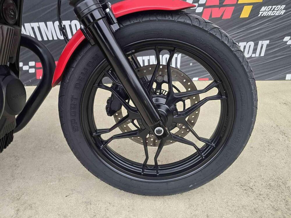 Moto Guzzi V7 Stone (2021 - 24) (8)