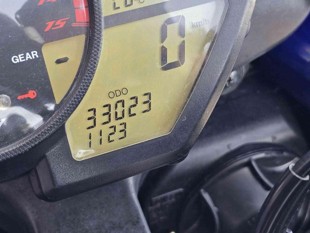 Yamaha YZF R1 (2009 - 11) (23)