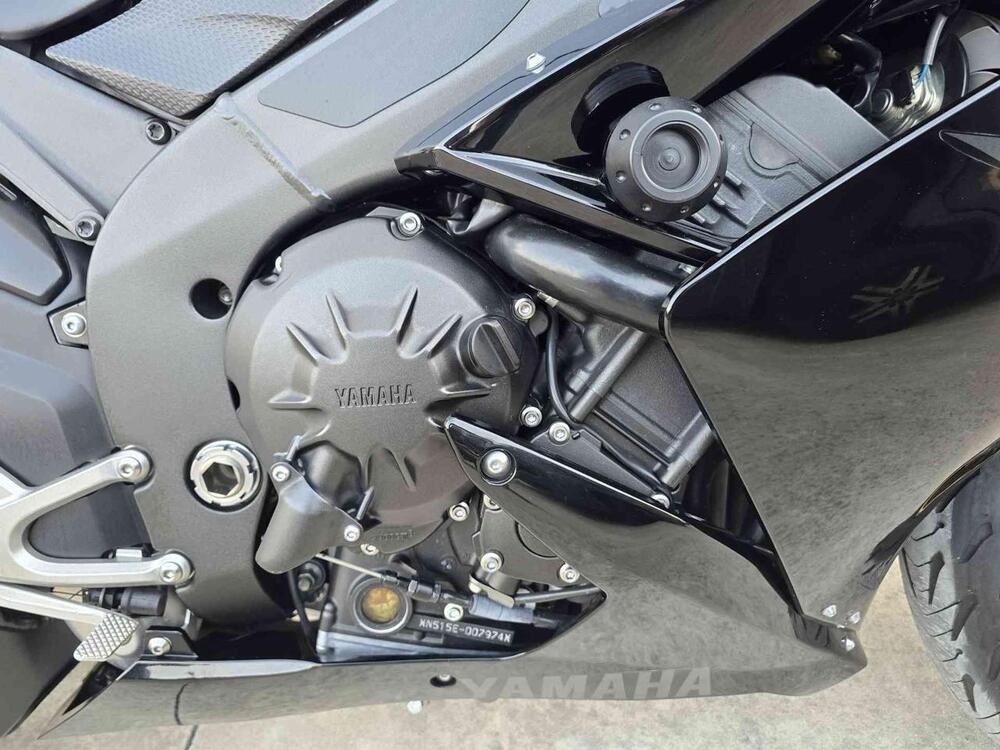 Yamaha YZF R1 (2007 - 08) (17)