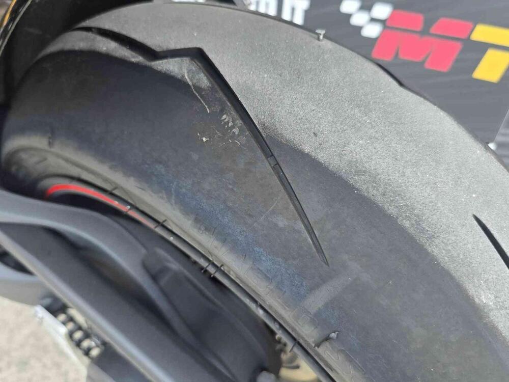 Triumph Speed Triple 1050 R ABS (2011 - 15) (16)