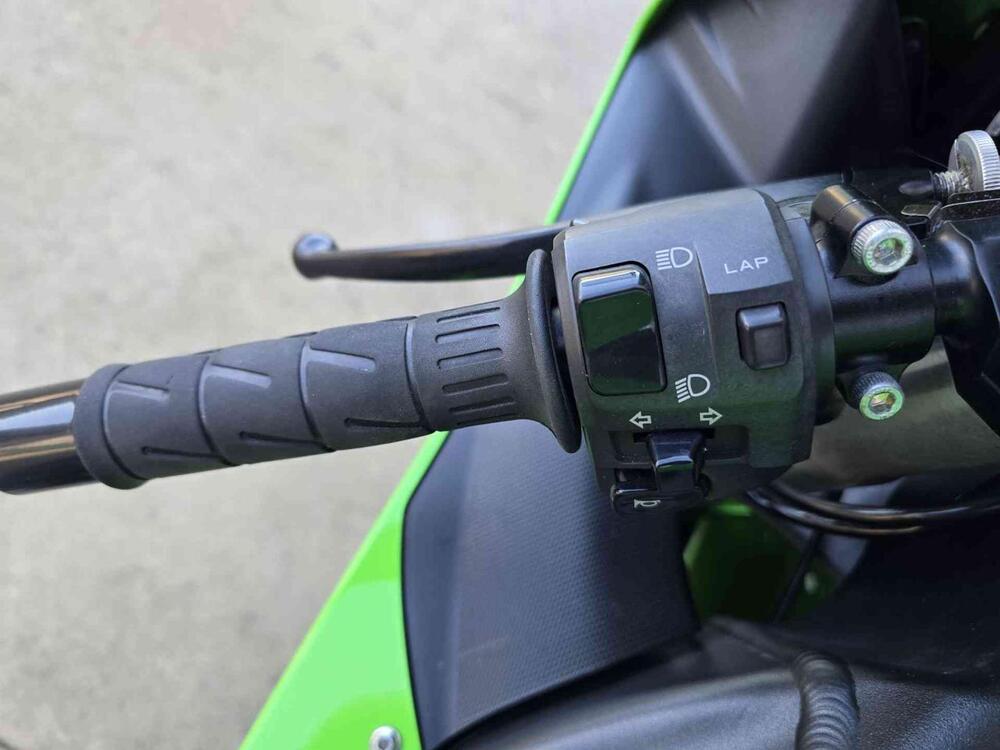 Kawasaki Ninja 600 ZX-6R (2007 - 08) (19)