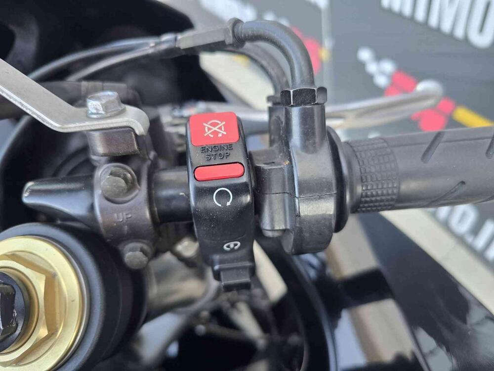 Honda CBR 1000 RR Fireblade (2006 - 07) (11)