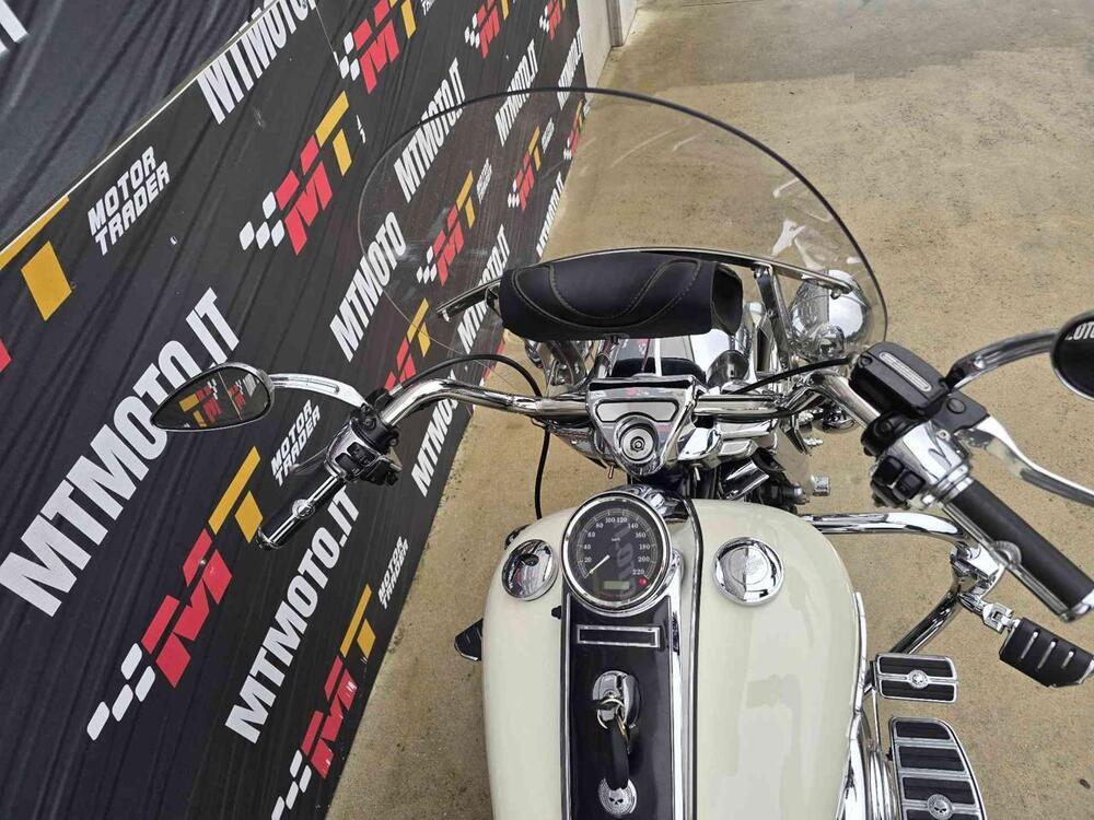 Harley-Davidson 103 Road King Classic (2011 - 13) - FLHRC (23)