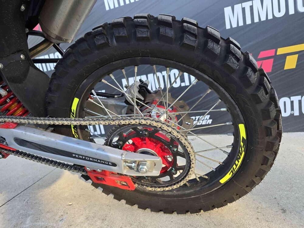 Fantic Motor XMF 125 Motard Performance 4T (2023 - 24) (6)