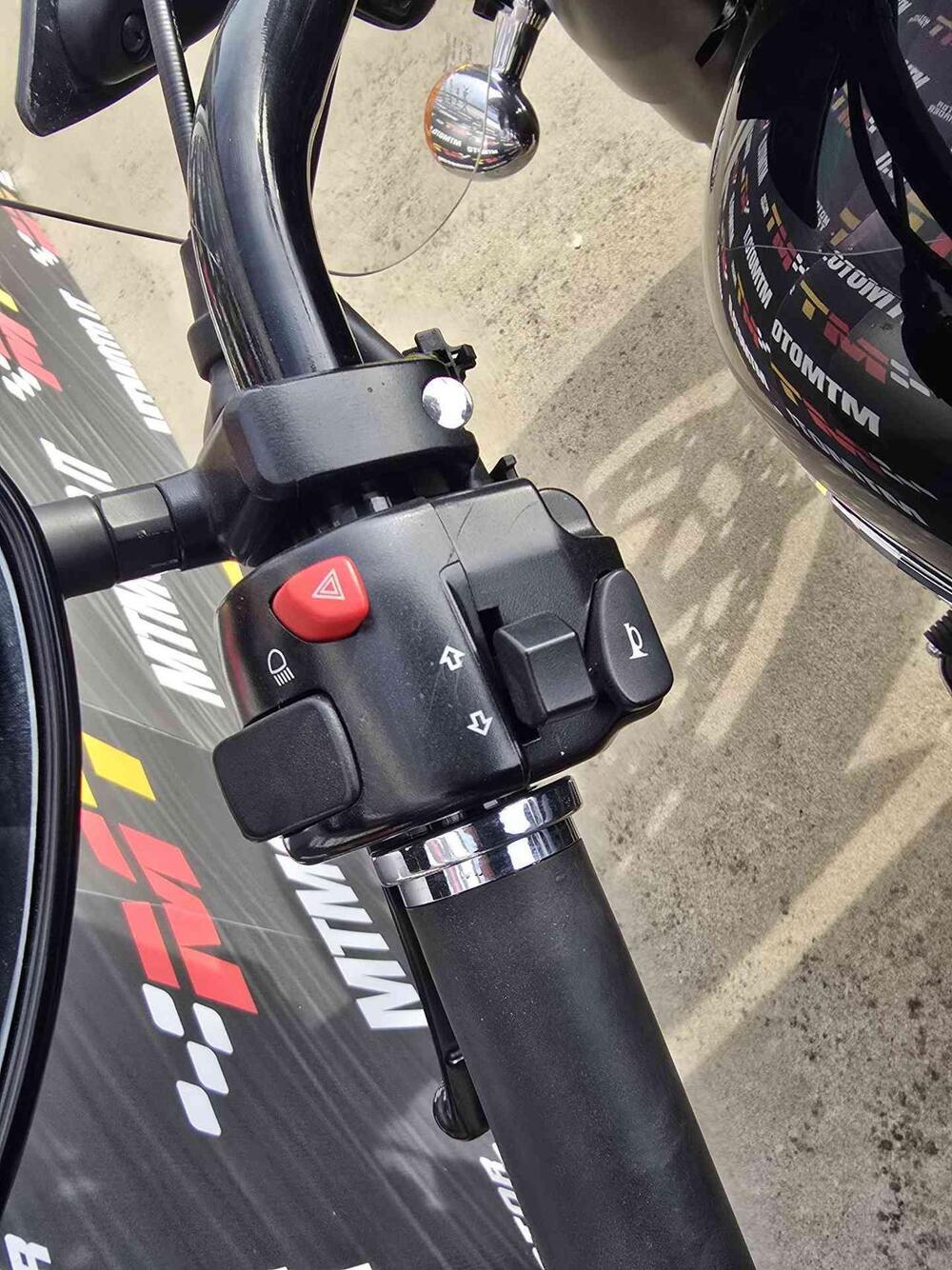 Suzuki Intruder C 1500 T (2013 - 16) (16)