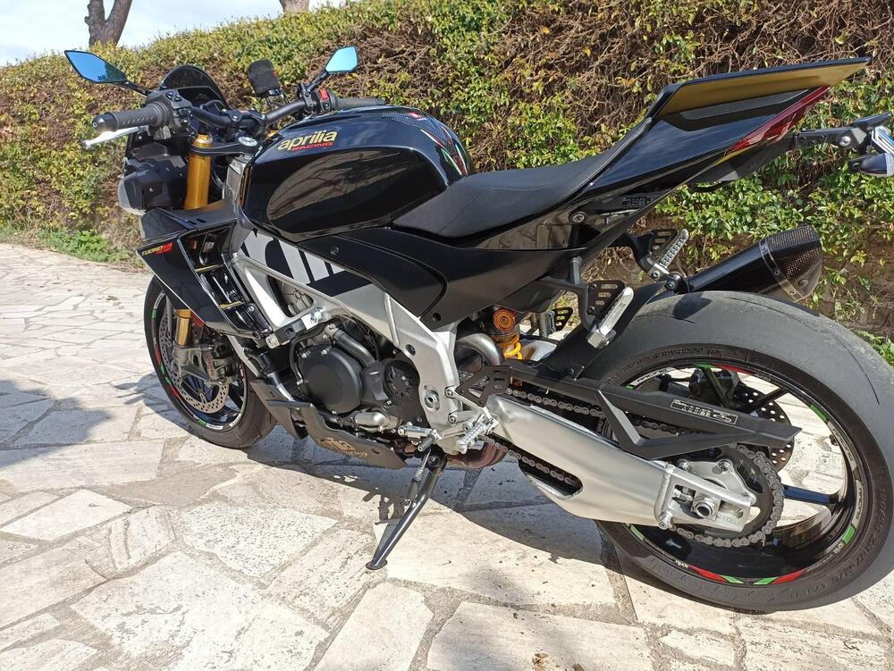 Aprilia Tuono V4 Factory (2021 - 24) (3)