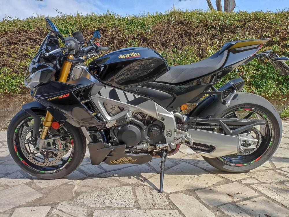 Aprilia Tuono V4 Factory (2021 - 24) (6)