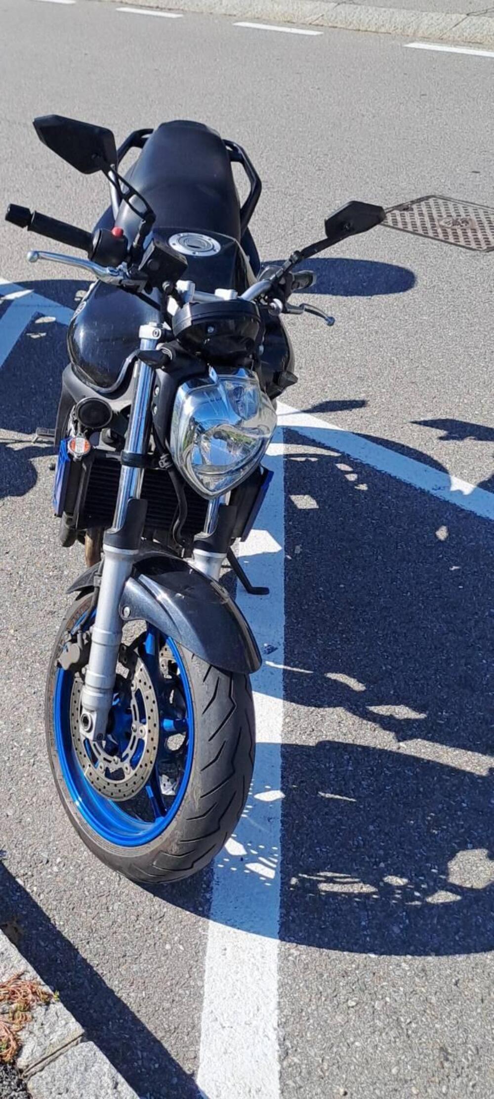 Yamaha FZ6 (2004 - 07) (4)