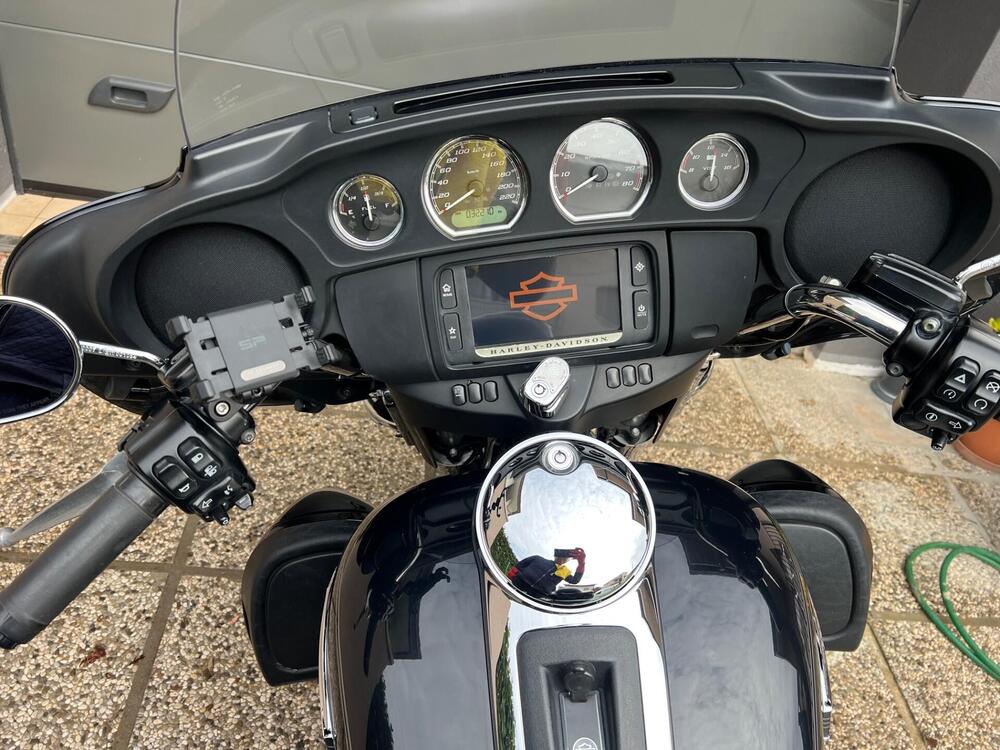 Harley-Davidson 1690 Electra Glide Ultra Classic (2014 - 16) - FLHTCU (5)