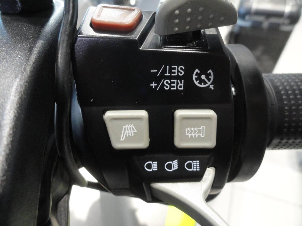 Voge Valico 900DSX (2024 - 26) (13)