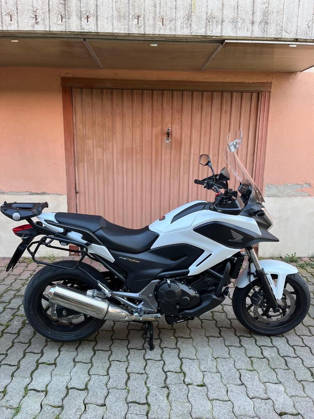 Honda NC 750 X ABS (2014 - 15) (2)