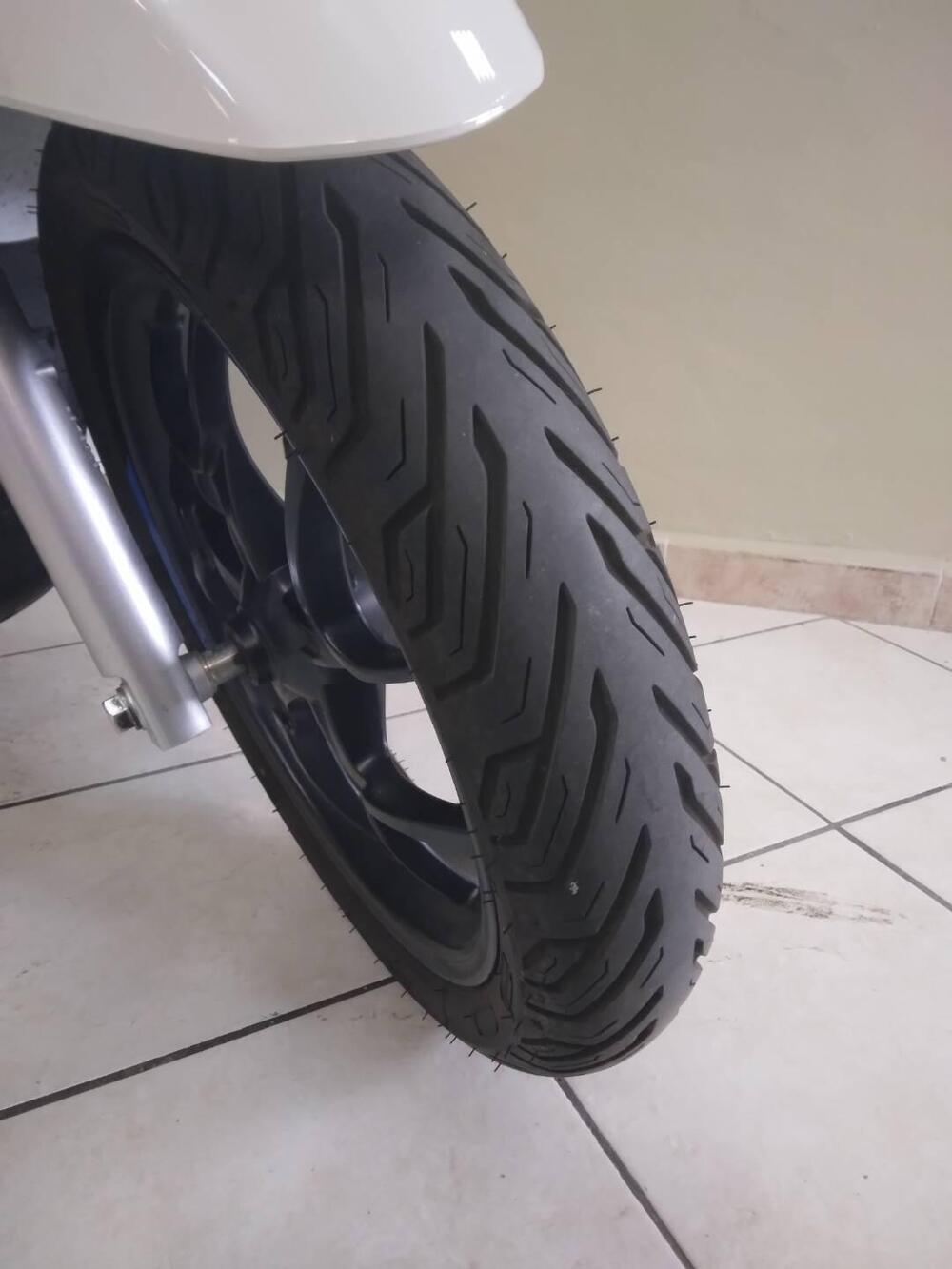 Piaggio Medley 200 S (2025 - 26) (5)