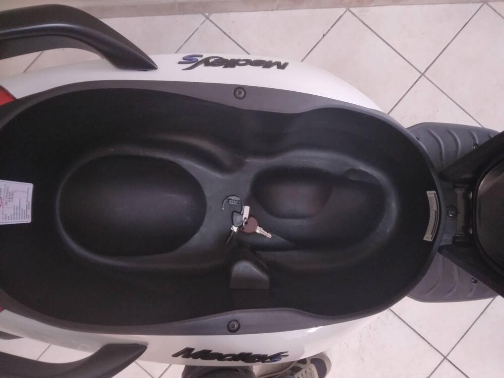 Piaggio Medley 200 S (2025 - 26) (8)