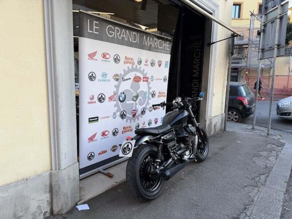 Moto Guzzi V9 Bobber (2018 - 20) (14)