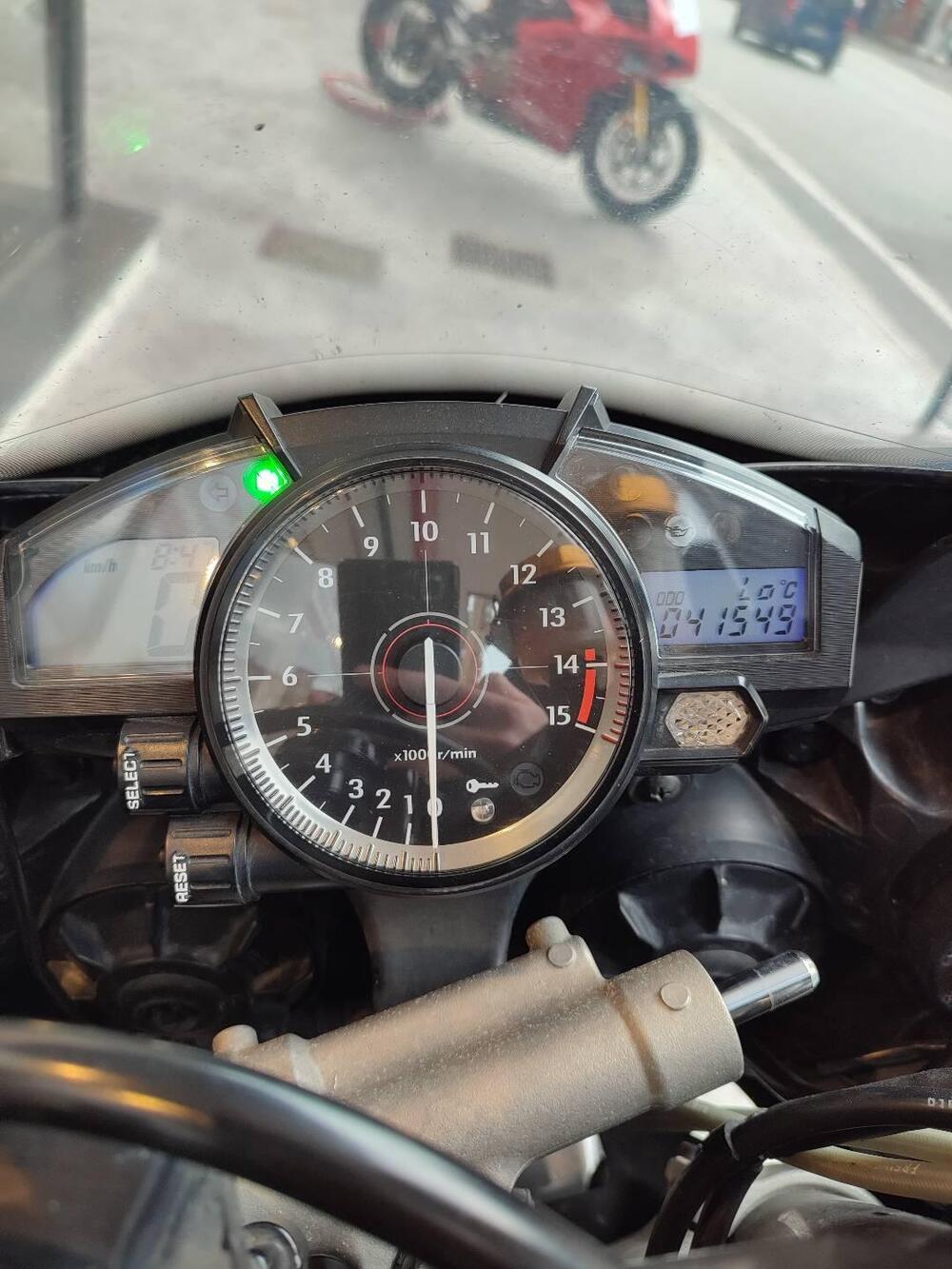 Yamaha YZF R1 (2007 - 08) (5)