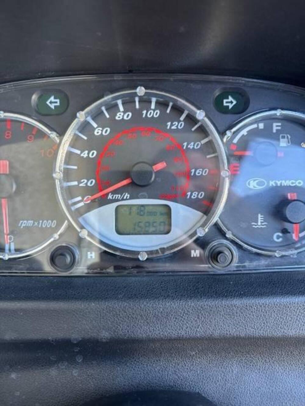 Kymco Xciting 500 i (2007 - 11) (14)