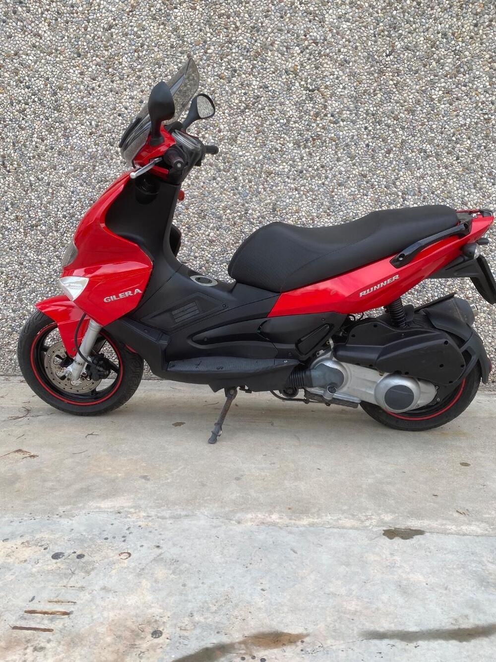 Gilera Runner 125 ST (2007 - 16) (2)